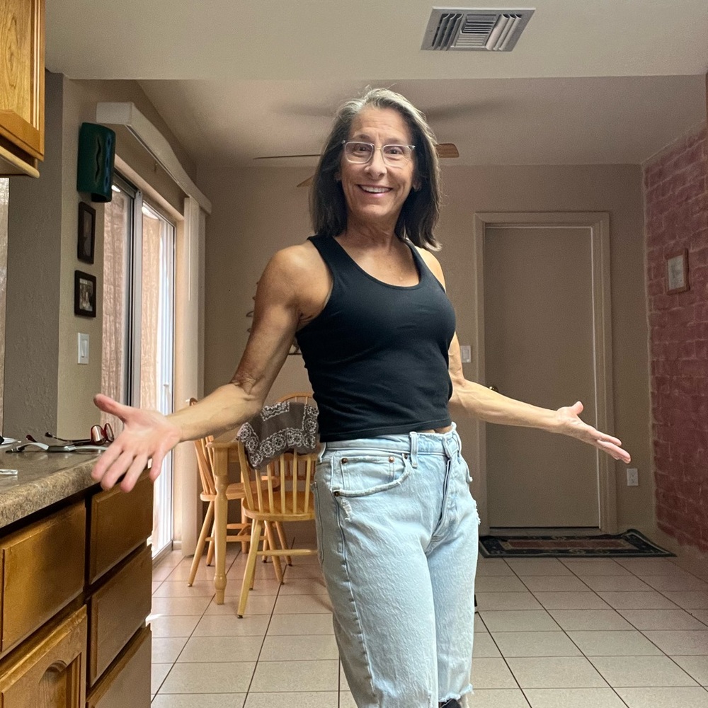 Meet your Posher, Lori